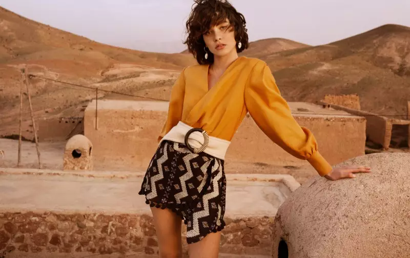 Η Steffy Argelich εμφανίζεται στο lookbook του Mango Summer Diaries