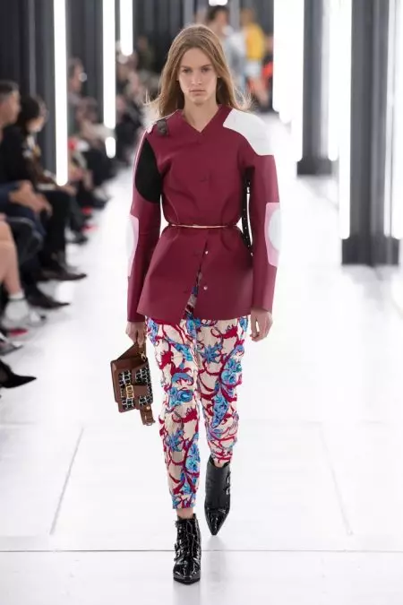 Louis Vuitton 2019-yil bahorida ilmiy fantastika bilan ajralib turadi