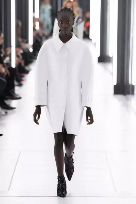 Louis Vuitton na-aga Sci-Fi Chic maka oge opupu ihe ubi 2019