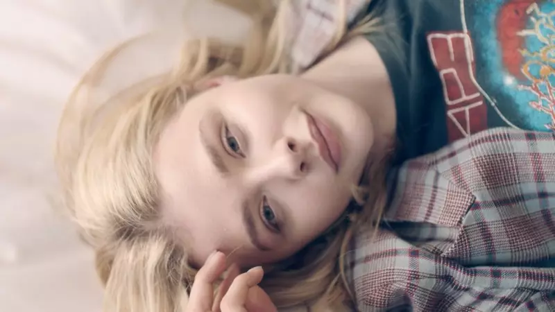 Chloe Grace Moretz mbintangi film SK-II #BareSkinProject