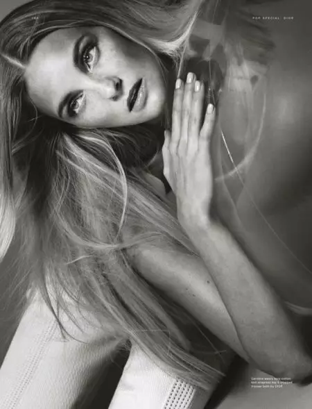 Caroline Trentini serverer ren glam i Dior for POP Magazine