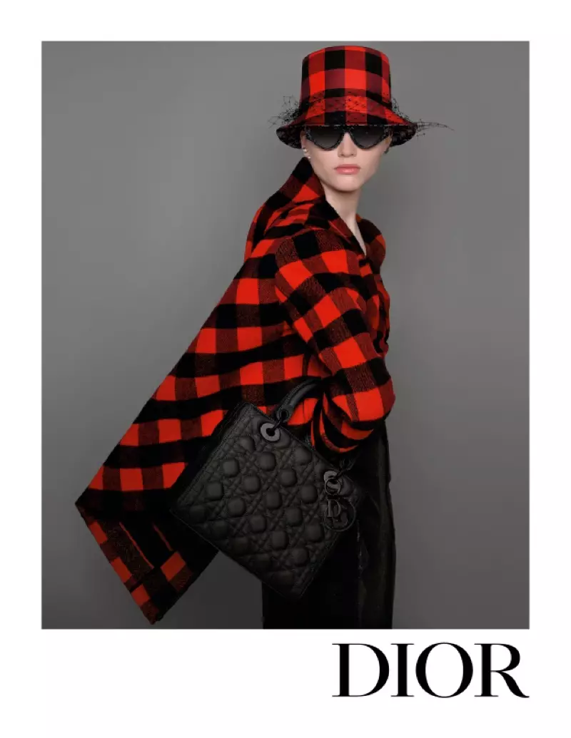 Ruth Bell yana gaba da Dior kamfen-hunturu 2019