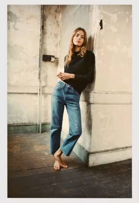 Camille Rowe 和 Tilda Lindstam 模特 Rag & Bone 的最新牛仔布