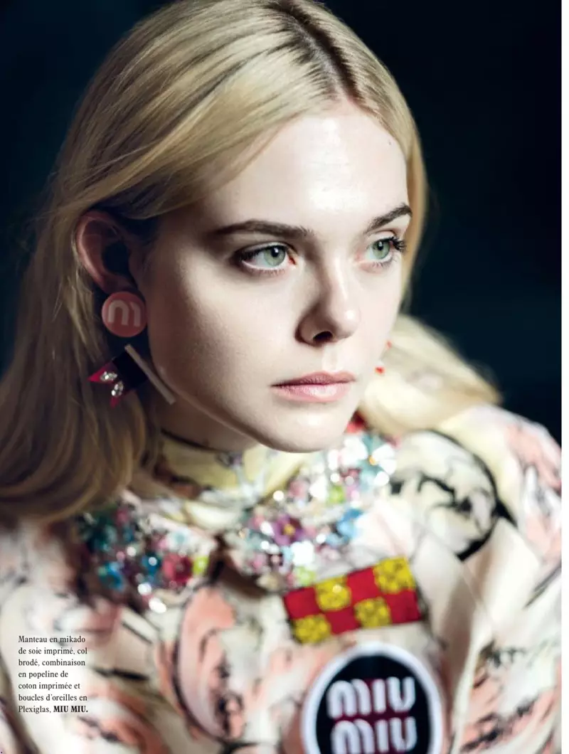 E gatshme për afrimin e saj, Elle Fanning vesh pallton Miu Miu