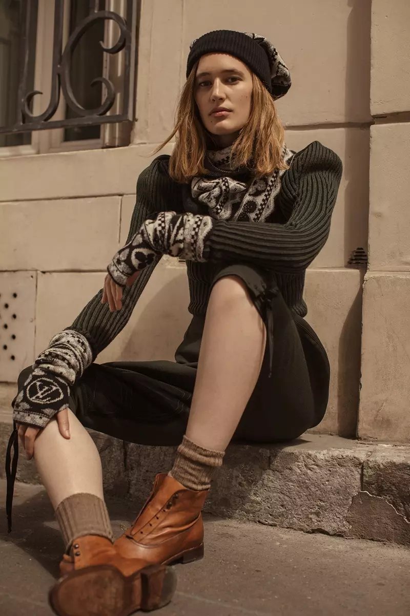 Laetitia de Montalembert adopte le style d'automne pour L'Officiel Paris