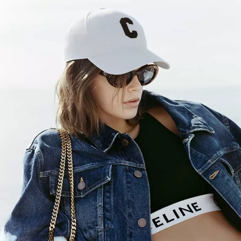 Kaia Gerber ist der Star der Frühjahr-Sommer-Kampagne 2021 von Celine.