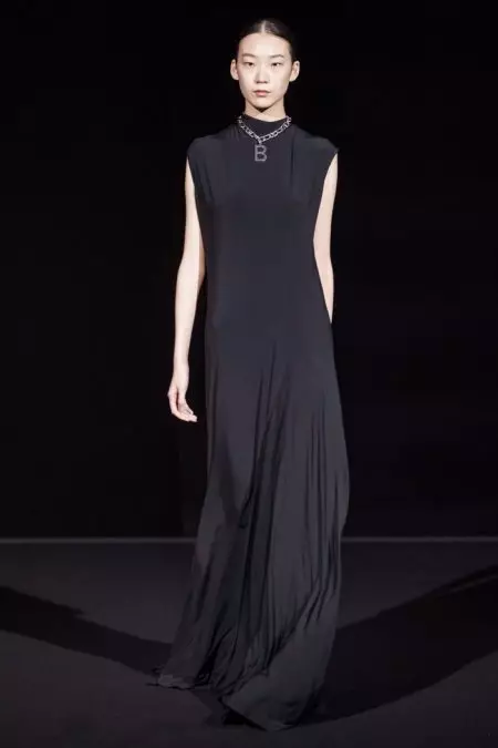 Balenciaga 2019-njy ýylyň güýzüne çykýar