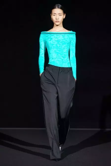 Balenciaga eleva para o outono de 2019