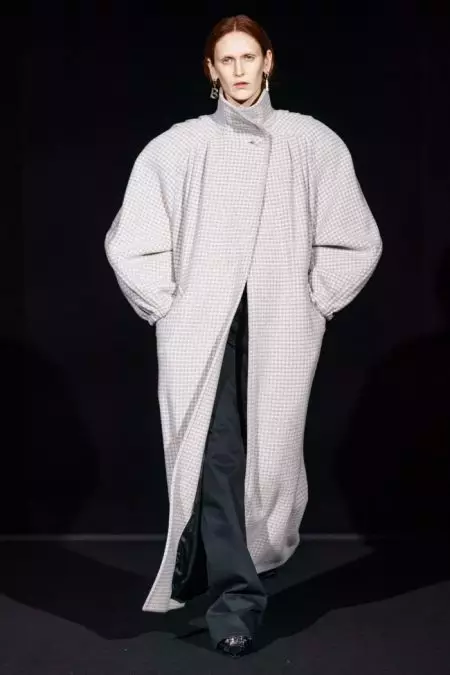 Balenciaga पतन 2019 को लागि उन्नत