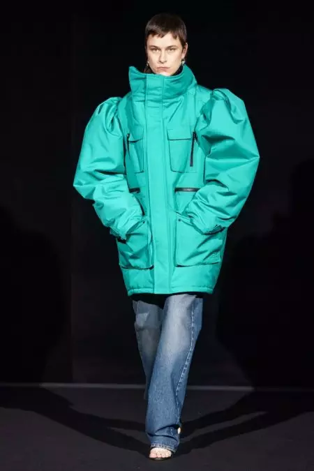 Balenciaga Elevates para o outono de 2019