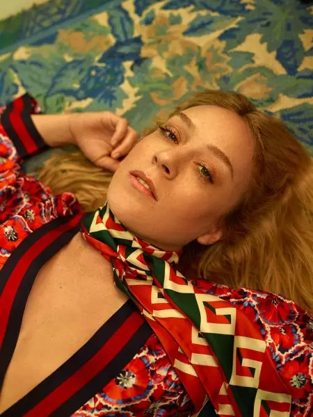 Chloe Sevigny duro ni Gucci Fashions fun Harper's Bazaar Russia