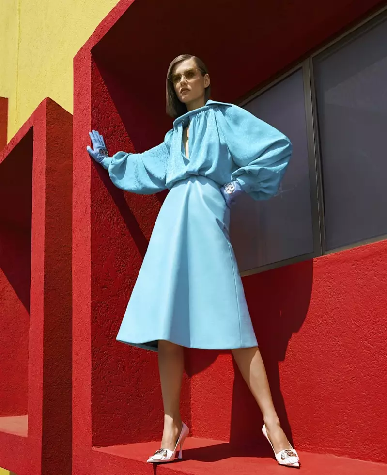 Giedre Dukauskaite tager på ny sæson Brights for Harper's Bazaar