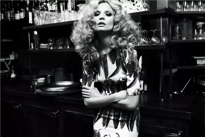 Magdalena Frackowiak deur Claudia Knoepful & Stefan Indlekofer vir Vogue Russia April 2012