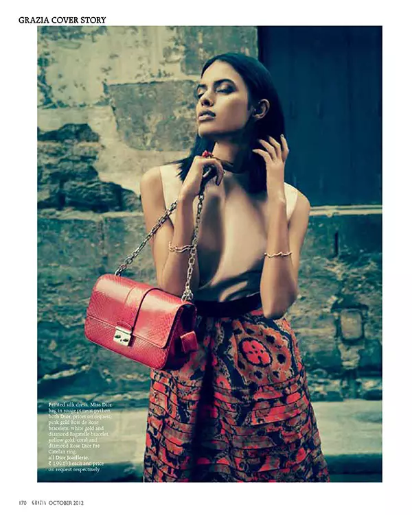 Lakshmi Menon alfrontas Parizon en Dior por la Kovpafo de oktobro 2012 de Grazia Hindio