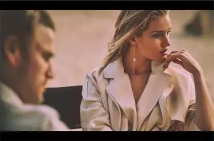 Rosie Huntington-Whiteley ialah Bintang Filem Sempurna dalam Vs. Majalah