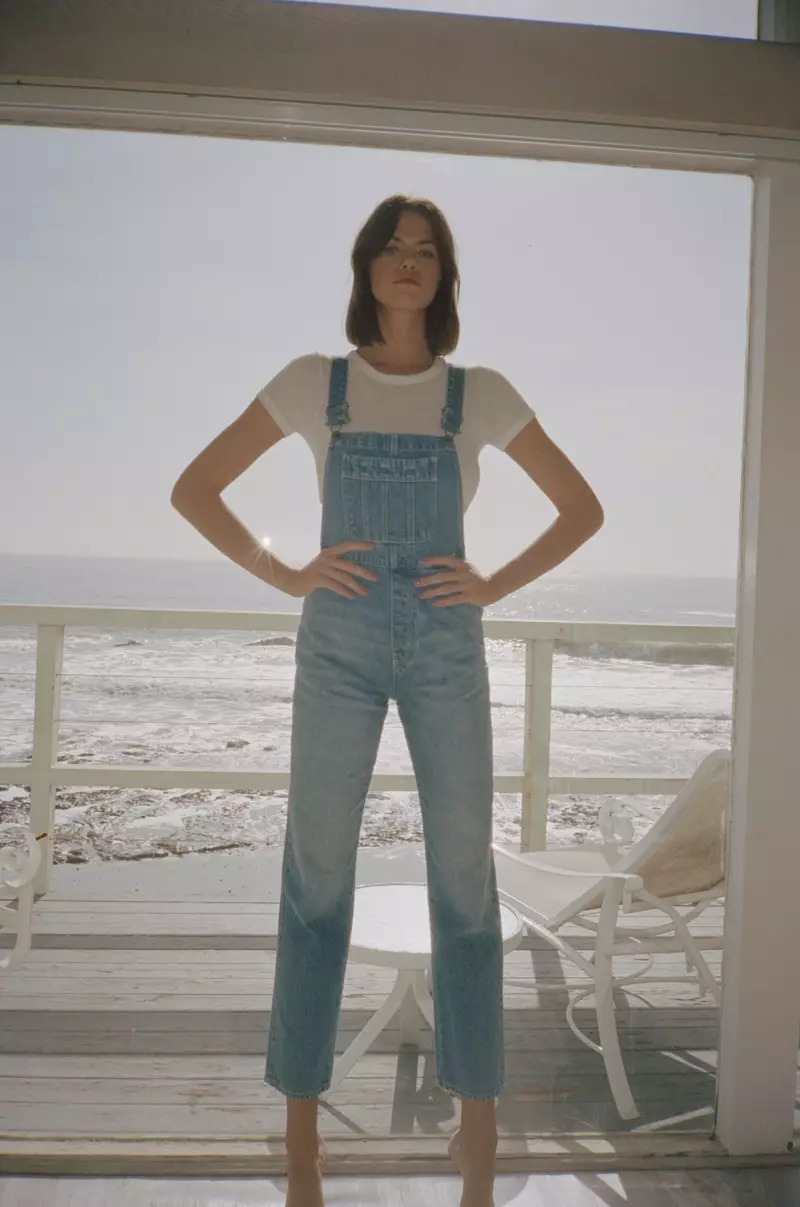 A modelo Hailey Clauson canaliza vibrações retrô na campanha de primavera 2019 da Rolla's Denim