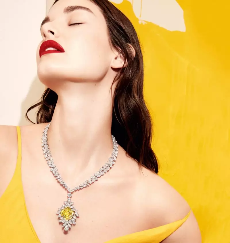 Graff Diamonds Ophelie Guillermand نىڭ سەنئەت ئەسەرلىرى پائالىيىتى ئۈچۈن