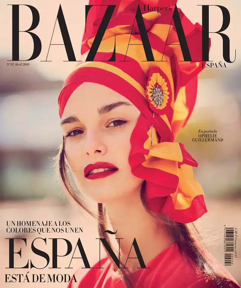 Ophelie Guillermand İspaniyanın Harper's Bazaar üçün yeni kolleksiyalarını götürür