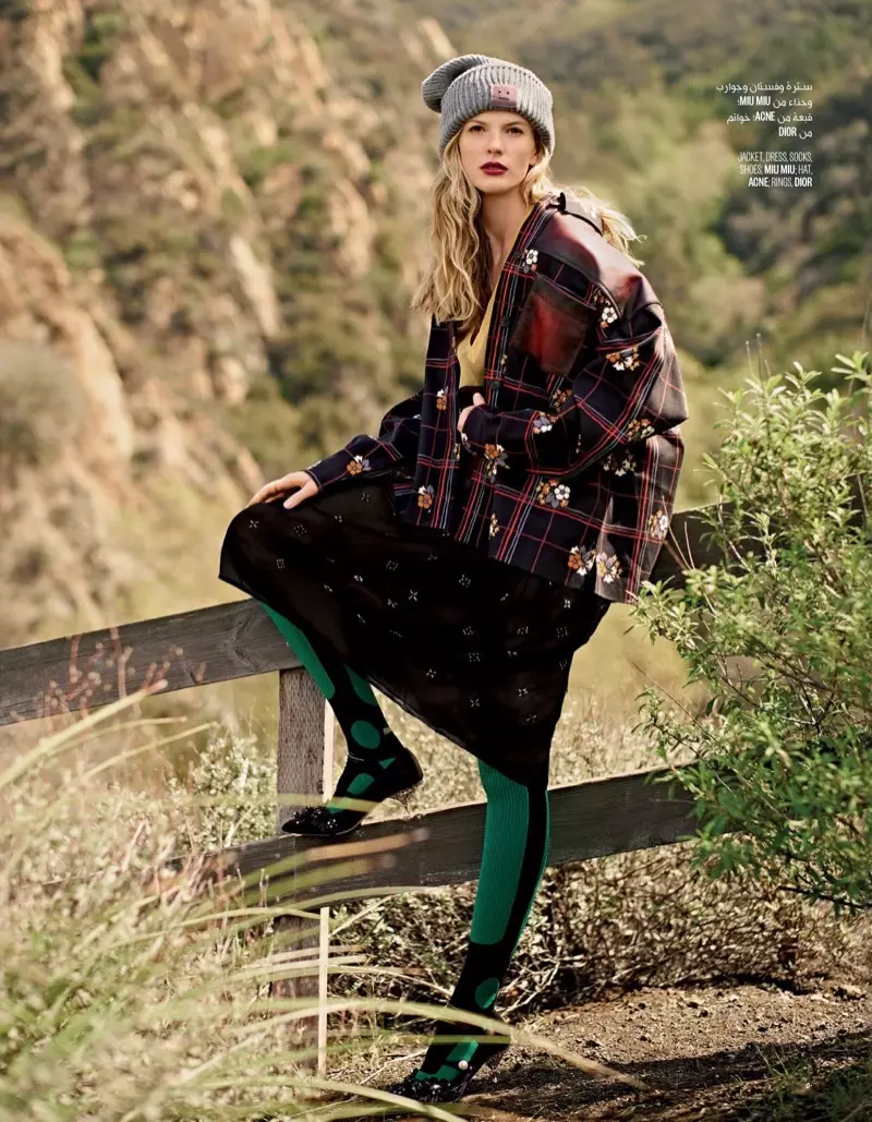 Anne Vyalitsyna assume estampas ousadas para a Vogue Arabia