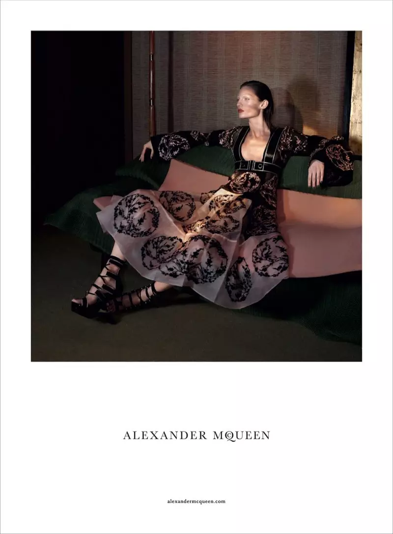 alexander-mcqueen-orisun omi-ooru-2015-ad-ipolongo04