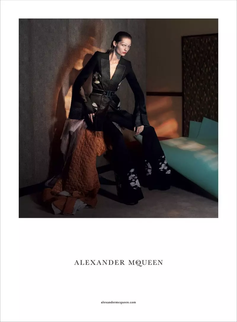 alexander-mcqueen-xuân-hè-2015-quảng cáo-chiến dịch05