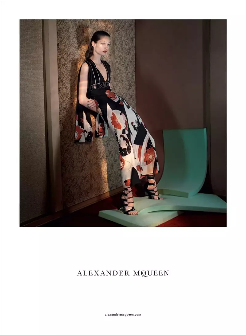 alexander-mcqueen-xuân-hè-2015-quảng cáo-chiến dịch01