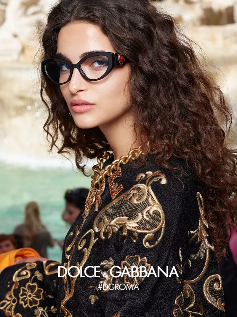 Dolce & Gabbana ले शरद ऋतु-जाडो 2018 Eyewear अभियान जारी गर्दछ