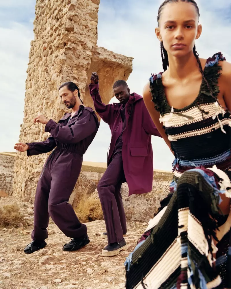 Binx Walton, David Kammenos sareng Alpha Dia muncul dina kampanye spring-summer 2020 Salvatore Ferragamo