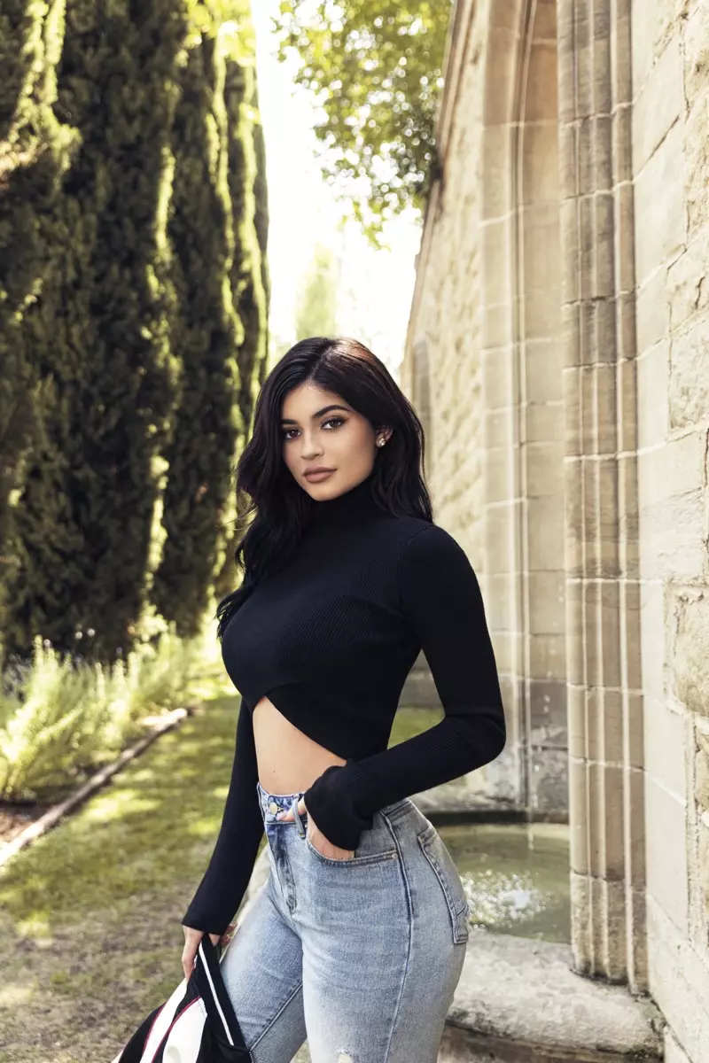 Caitheann Kylie Jenner Barr Barraí Muinchille Fada Kendall & Kylie