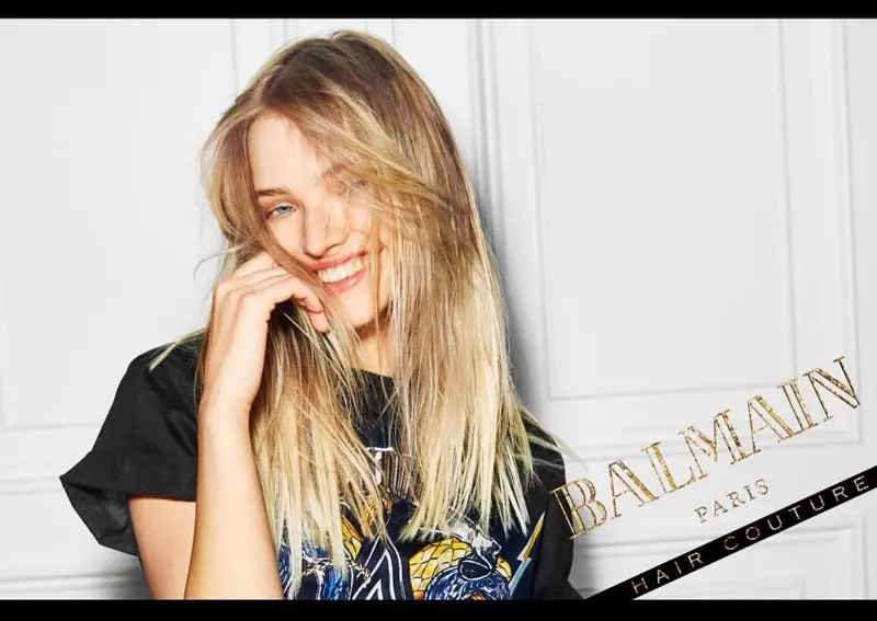 Sasha Luss ĉefrolas en la kampanjo Balmain Hair Couture Icons