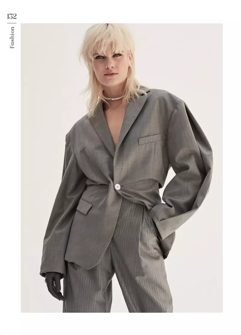 Elise Agee poseert in Power Suit voor Marie Claire UK