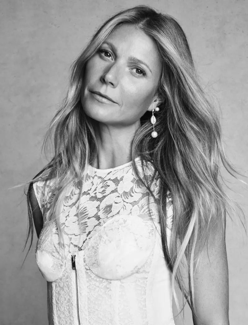 Leikkonan Gwyneth Paltrow klæðist hvítum blúndu kjól frá Stellu McCartney