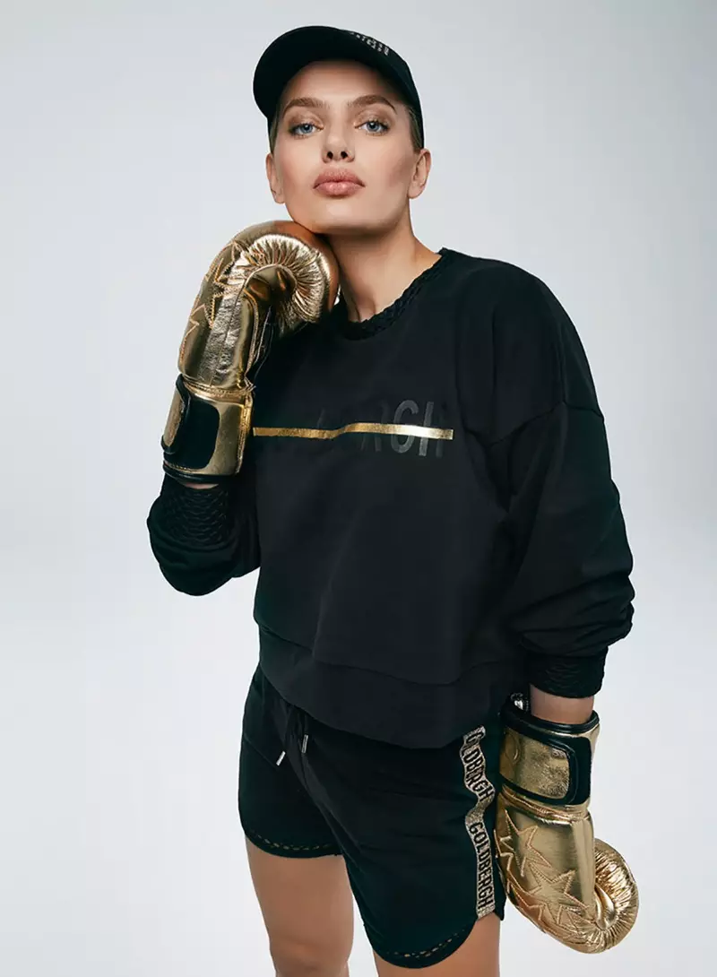 Bregje Heinen Bergerak di Kampanye Goldbergh Activewear Spring 2020