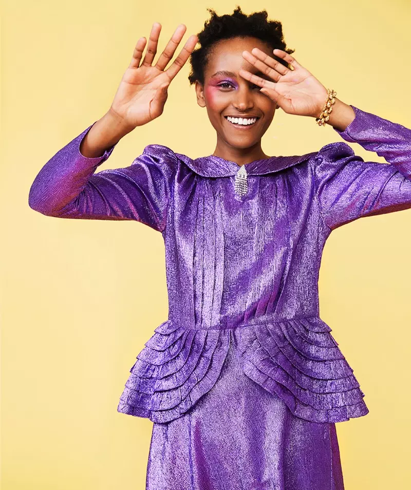 Christelle Yambayisa bærer iøjnefaldende looks i Marie Claire Holland