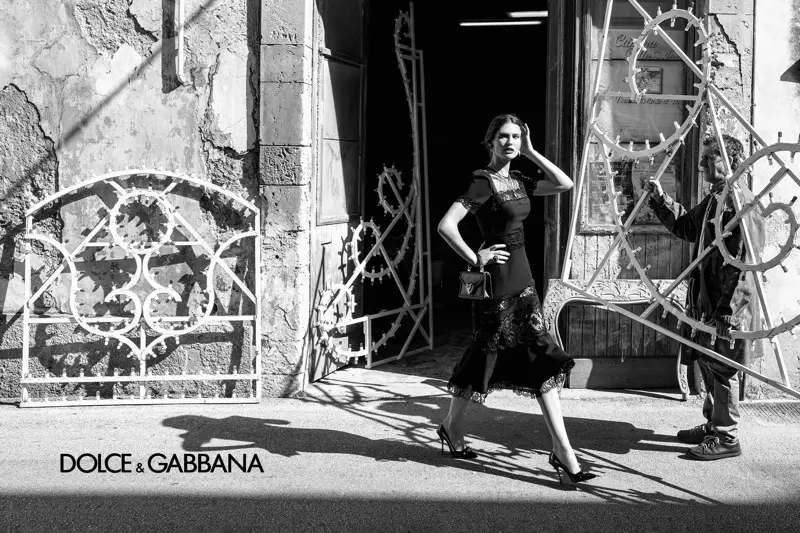 Dolce & Gabbana маъракаи баҳор-тобистони соли 2020-ро муаррифӣ мекунад