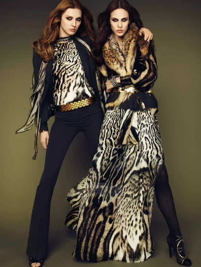 Aymeline Valade & Olga Sherer para Roberto Cavalli Outono 2011 | Páxina 3