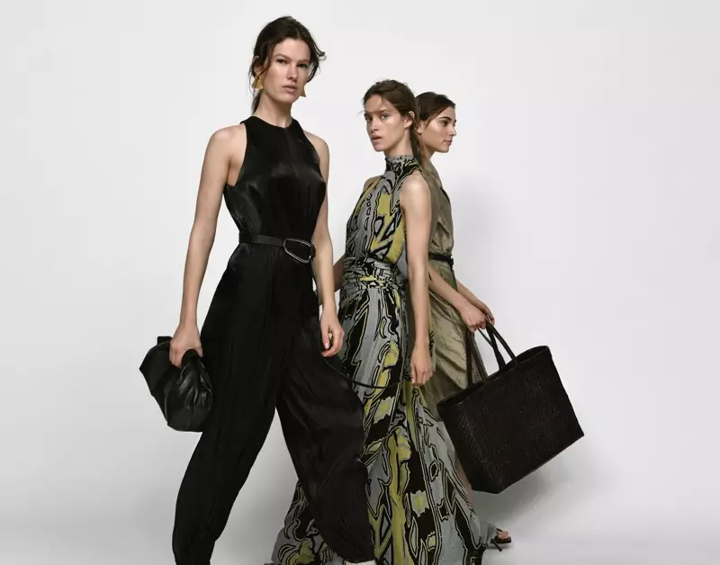 Modeller Romy Schonberger, Julia Jamin ve Roos Van Elk'in ön yüzü Massimo Dutti ilkbahar-yaz 2020 görünüm kitabı