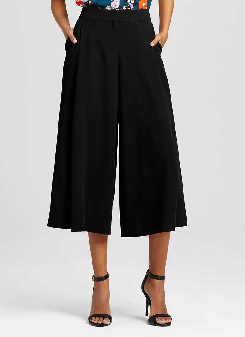 Victoria Beckham za Target Pleated Culotte 40 dolara