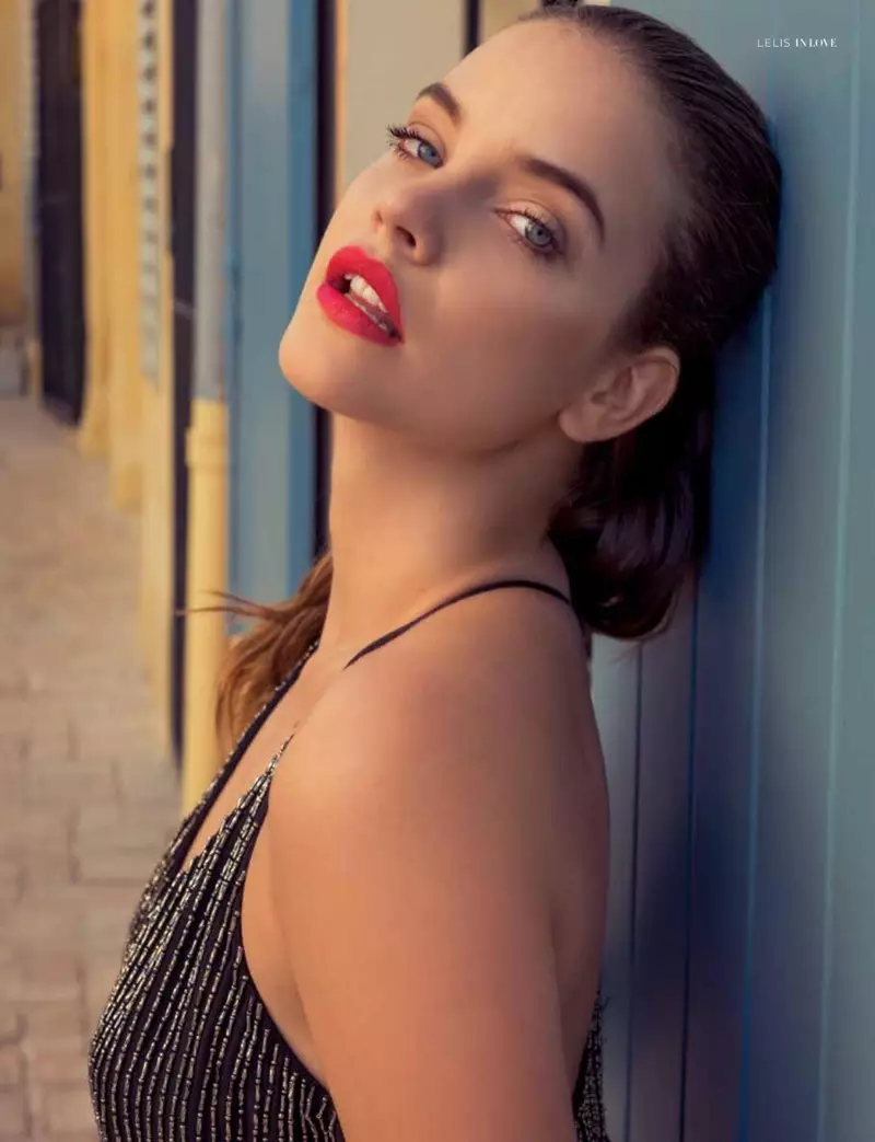 Barbara Palvin Tħaddan Stil Sajf għal Le Lis Blanc Magazine