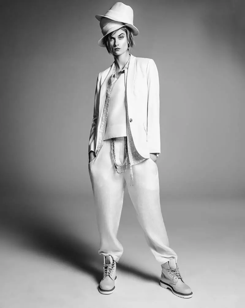 Bo Don Wears All White pour Vogue Brésil par Jacques Dequeker