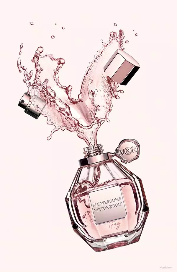 Парфумована вода-спрей Viktor & Rolf 'Flowerbomb' доступна за ціною 50,00 - 215,00 доларів США