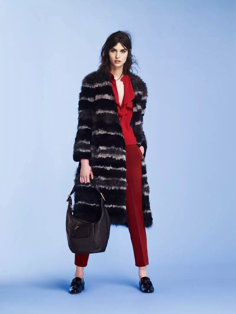 Sonia Rykiel 2013-يىلى كۈزدىن بۇرۇنقى يىغىپ ساقلاشنىڭ مۇھىم مەزمۇنىنى قاپلىدى