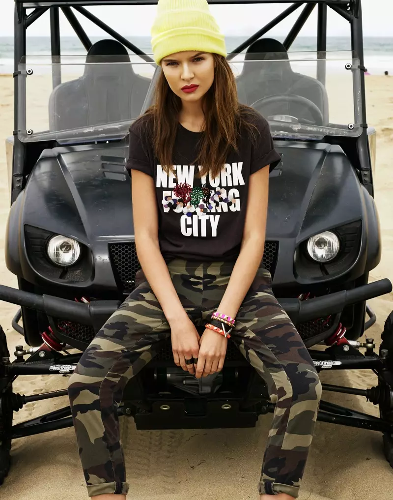 Josephine Skriver กลายเป็นกบฏในชุด Revolve Pre-Fall '13 Lookbook