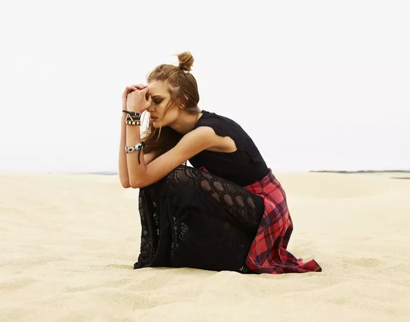 Josephine Skriver devient rebelle dans le lookbook pré-automne 2013 de Revolve Clothing