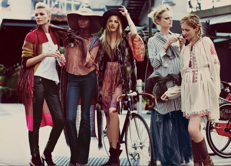 Karlie Kloss, Crystal Renn & More Star, Free People'ın Eylül Kataloğunda