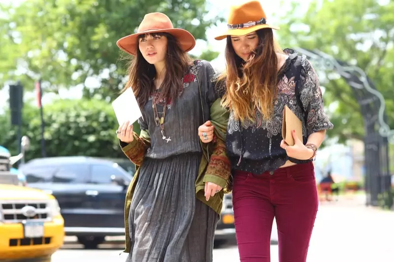 Karlie Kloss, Crystal Renn & More yll në Katalogun e Shtatorit të Free People