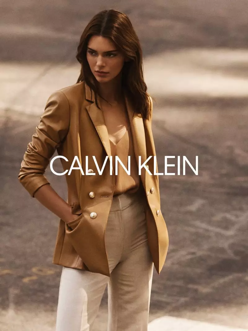 Kendall Jenner è la protagonista della campagna autunno-inverno 2020 di Calvin Klein.