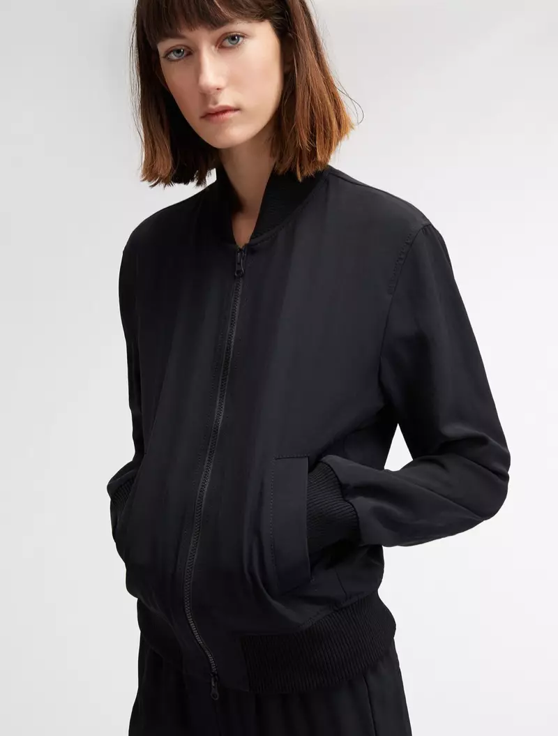 Jaket Bomber Santai DKNY