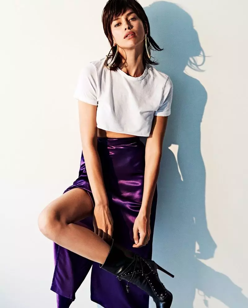 Si Irina Shayk Poses sa Statement Fashion para sa Vogue Portugal