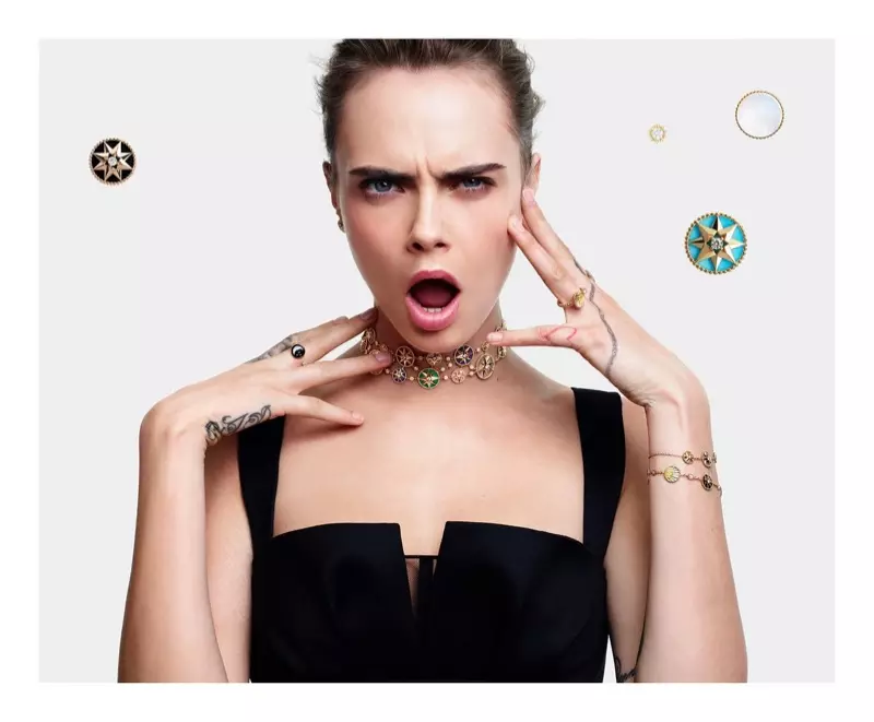 O fetu o Cara Delevingne i le Dior Lucky Charms 2020 faʻaupuga teuteuga.